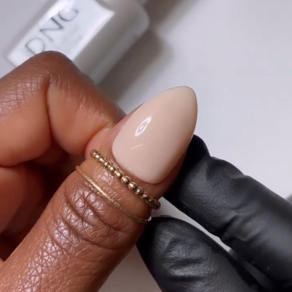 DND Daisy Sheer Gel Duo – Sandy Nude #858