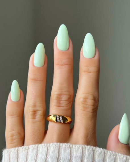 DND Diva Gel Duo – Peppermint Marshmallow #104